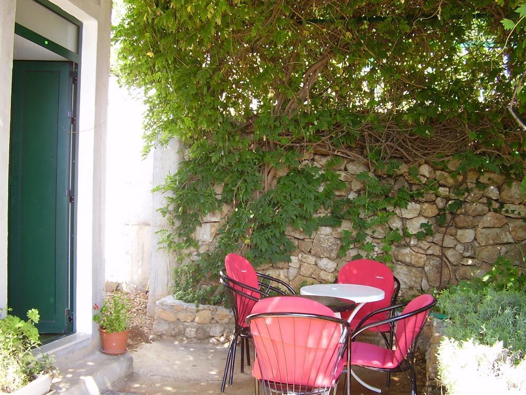 Petar Apartment Omiš Quarto foto